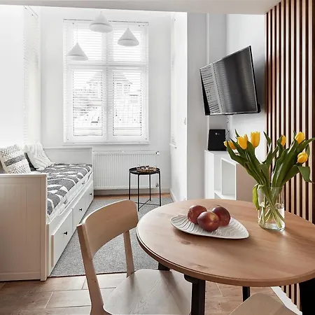 Dluga 18 Premium Z Antresola Apartmán *