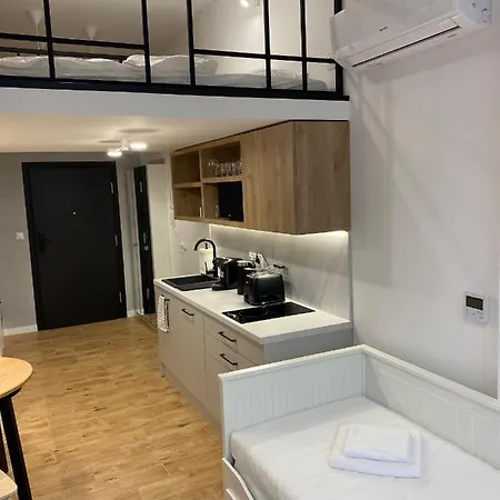 Dluga 18 Premium Z Antresola Apartmán
